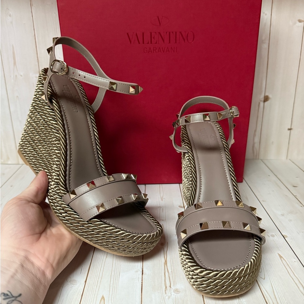 Valentino Garavani Rockstud Torchon Espadrille Wedge Taupe Sz 41 / 11 - Picture 7 of 15